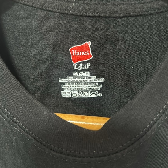 Baltimore orioles small tee shirt with city connect rainbow colors. - Picture 2 of 3